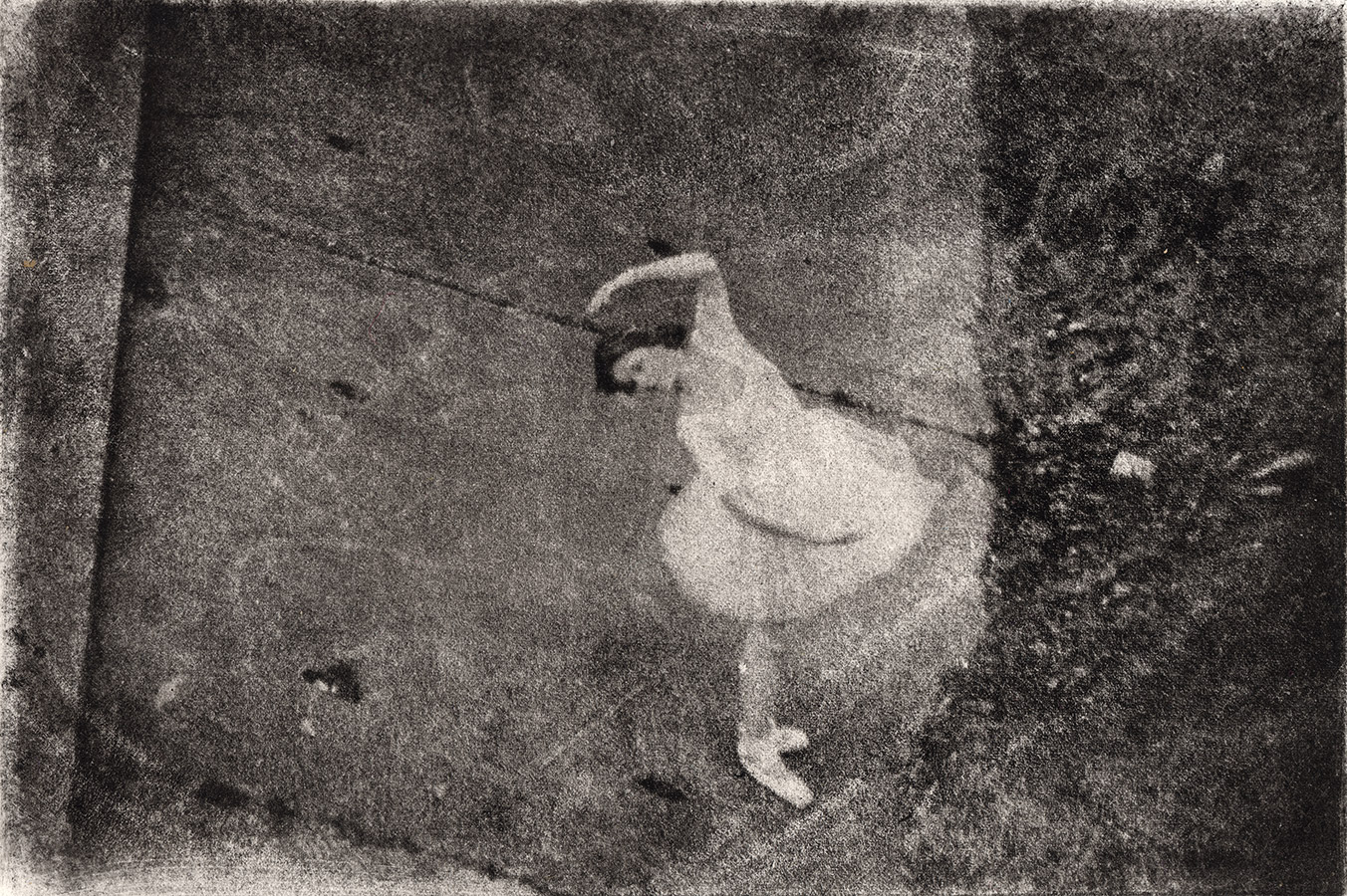 danseuse-varsovie-au-bord-de-l-eau-bromoil
