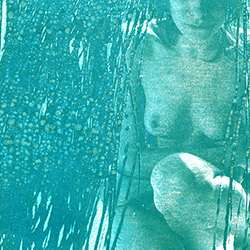 autoportrait-femme-qui-pleure-de-la-glace-mordacage-et-peinture