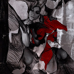 autoportrait-avec-un-mannequin-noir-mordancage-voiles-et-peinture-rouge